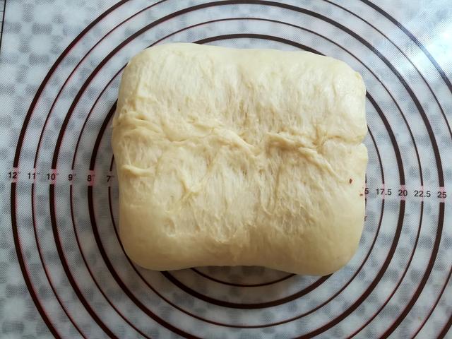 为什么面包机做的面包像发糕，家庭面包怎么做才松软好吃