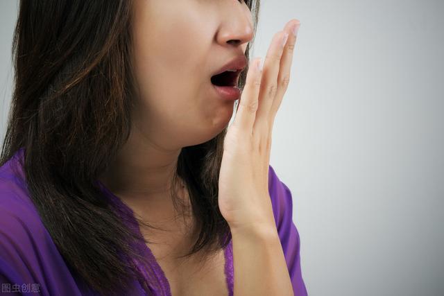 口嗅应吃什么，肠胃引起的口臭怎么治最有效的方法