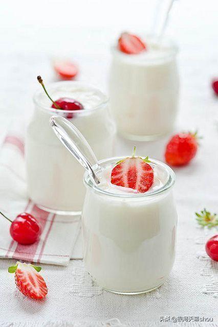 优酸乳可以做什么甜品，烘焙用什么酸奶
