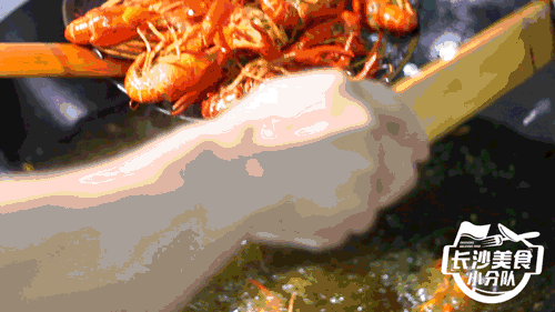 长沙口味虾什么有吃，长沙排队最多的小龙虾店