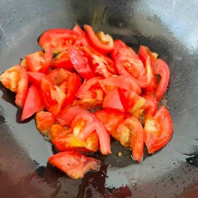 番茄煮什么肉好吃，番茄丝瓜汤的做法