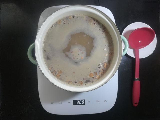 红糖小米粥什么时间吃好呢，冬日里的一碗暖粥