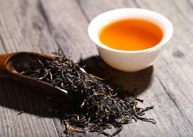 农村吃烧烤长喝的茶是什么，冬天喝乌龙茶还是普洱茶好