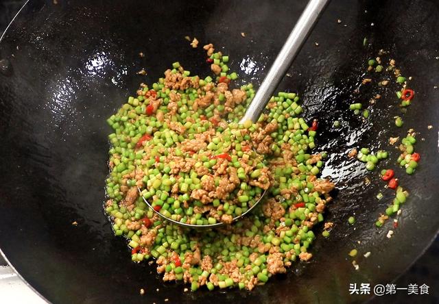 小米椒炒什么菜好吃，小米椒适合炒什么菜