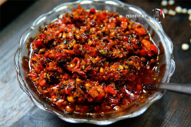 什么和蒜一起做羊油辣椒，新疆干辣椒怎么吃