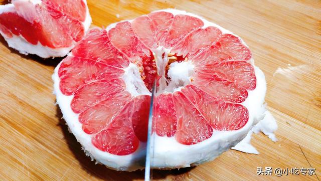 手掰柚是什么，如何把柚子皮剥成心形