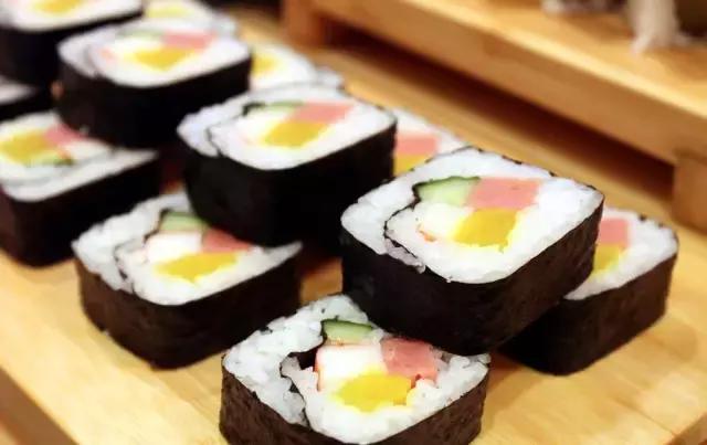 寿司和紫菜包饭有什么区别，日本寿司和韩国紫菜包饭的区别