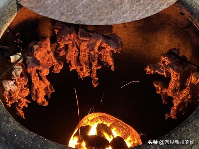烧烤把肉切成什么样，新疆的馕坑烤肉